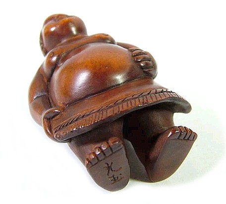 японская нэцкэ из кипариса Борец Сумо