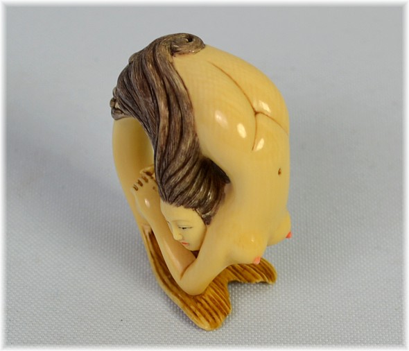 японская нэцкэ из слоновой кости РУСАЛКА