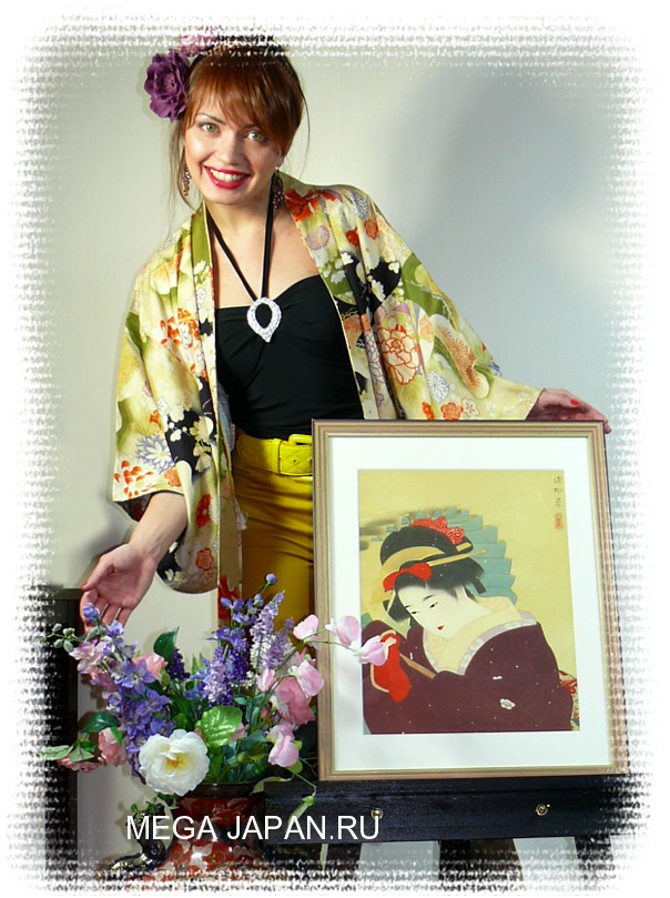 японская граюра в интерьере, японский шелковый жакет- хаори