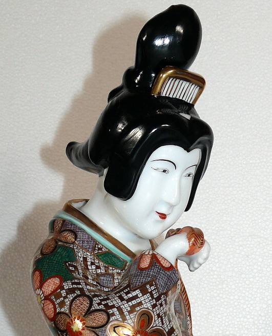 антикварная японская фарфоровая статуэтка, деталь