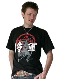 футболка с рисунком на самурайскую тему