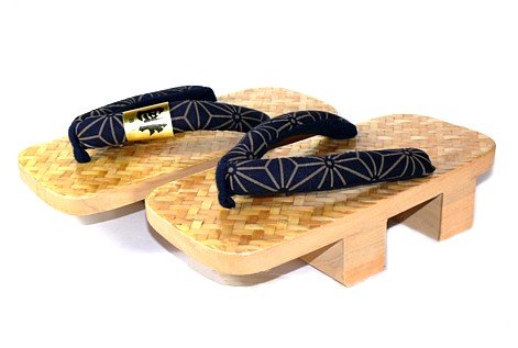 японская деревянная обувь гэта