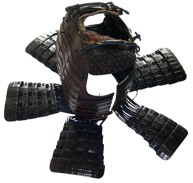 кираса самурайских доспехов конца эпохи Муромачи, конец 16 в.