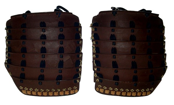 наплечники содэ, деталь самурайского доспеха, конец 16 в.