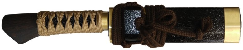 японский нож в самурайском стиле