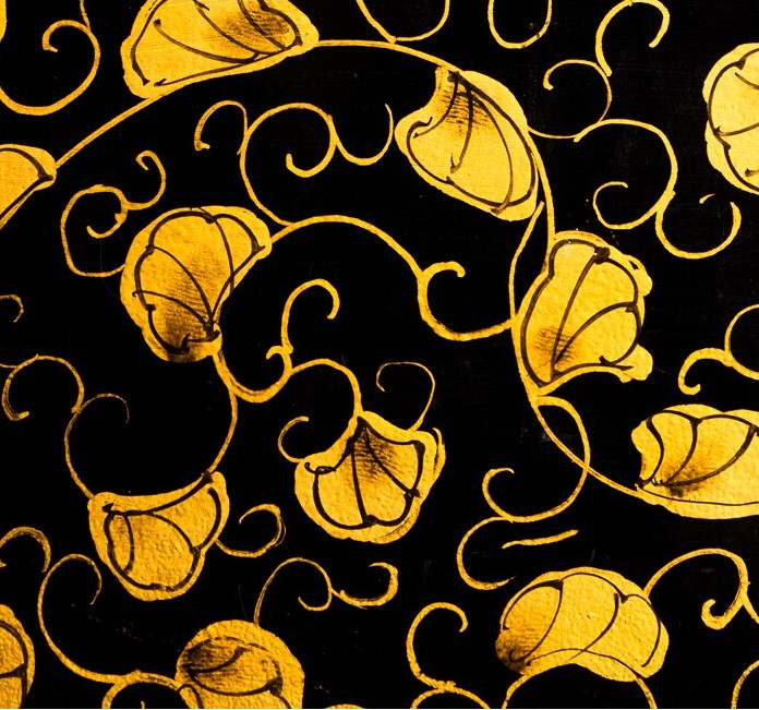 рисунок золотом на японской антиклварной подставке для мечей