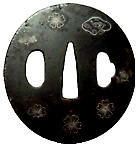 Цуба с маской театра Но