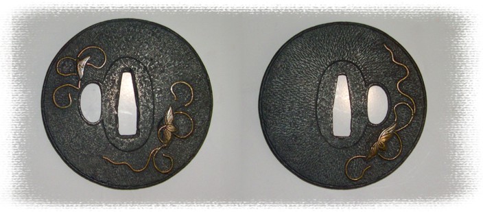 старинная цуба - гарда японского меча в стиле ясуримэ