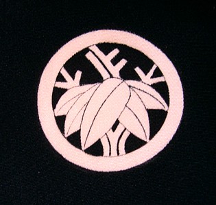 фамильный самурайский герб на мужском хаори