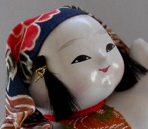 японская традиционная кукла